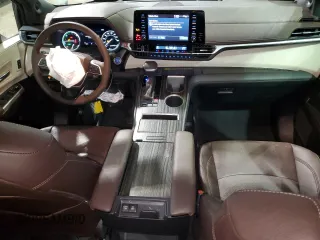 2023 Toyota Sienna Platinum with VIN 5TDESKFC9PS082542, listed as a Copart auction lot 89056995 with 24,053 mi miles and Clean Title. Bid and sale history available at DreamBid. Image 8.