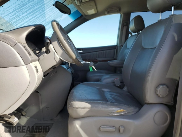 2004 Toyota Sienna XLE with VIN 5TDZA22C24S065751, listed as a Copart auction lot 52914895 with 170,551 mi miles and Salvage Title. Bid and sale history available at carsss.com. Image 7.