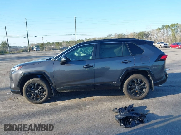 2024 Toyota RAV4 Hybrid XSE with VIN 2T3E6RFV0RW068643, listed as a IAAI auction lot 41621702 with 10,332 mi miles. Bid and sale history available at carsss.com. Image 14.