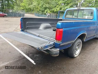 1990 Ford F-150 z VIN 1FTEF15N5LNB22374, wystawiony jako IAAI lot #42443032 z przebiegiem 97 868 mil mil oraz . Historia ofert i sprzedaży dostępna na DreamBid. Obrazek 8.