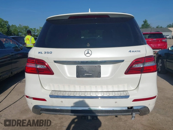 2015 Mercedes-Benz M 350 with VIN 4JGDA5HB4FA577677, listed as a IAAI auction lot 42518630 with 237,779 mi miles and . Bid and sale history available at DreamBid. Image 17.