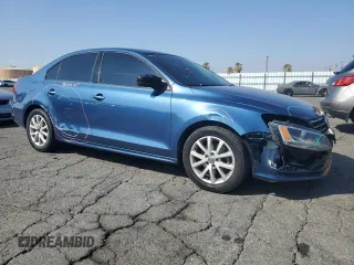 2015 Volkswagen Jetta Sport with VIN 3VWB17AJ0FM287784, listed as a Copart auction lot 44449605 with 160,814 mi miles and Salvage title. Bid and sale history available at DreamBid. Image 4.