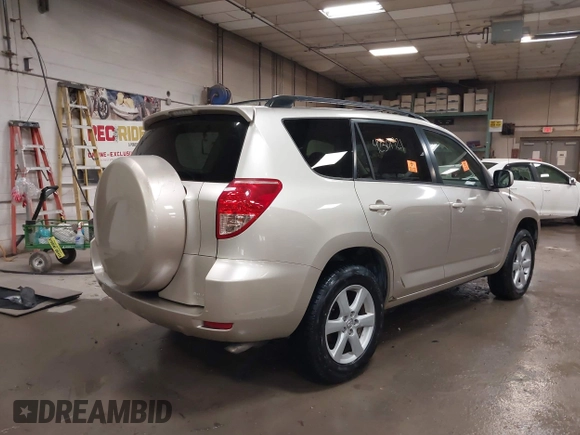 2006 Toyota RAV4 Limited z VIN JTMZD31VX66009253, wystawiony jako IAAI lot #42301921 z przebiegiem 226 000 mil mil oraz . Historia ofert i sprzedaży dostępna na DreamBid. Obrazek 4.