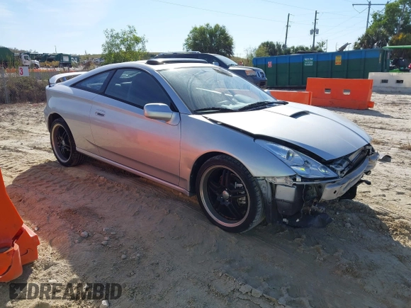 2002 Toyota Celica GT with VIN JTDDR32TX20129902, listed as a IAAI auction lot 41443750 with 203,652 mi miles. Bid and sale history available at carsss.com. Image 1.