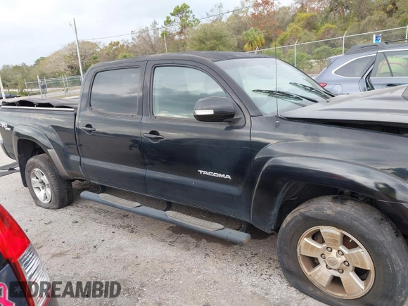 2013 Toyota Tacoma with VIN 3TMMU4FN5DM052257, listed as a IAAI auction lot 41260265 with 121,882 mi miles. Bid and sale history available at carsss.com. Image 13.