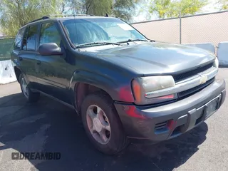 2007 Chevrolet TrailBlazer LS with VIN 1GNDS13S872177433, listed as a IAAI auction lot 42125247 with 239,686 mi miles and . Bid and sale history available at DreamBid. Image 1.