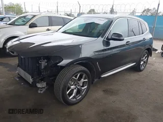 2021 BMW X3 sDrive30i z VIN 5UXTY3C01M9E48706, wystawiony jako IAAI lot #42066567 z przebiegiem 44 165 mil mil oraz . Historia ofert i sprzedaży dostępna na DreamBid. Obrazek 2.