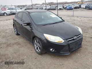 2014 Ford Focus SE with VIN 1FADP3K29EL118525, listed as a IAAI auction lot 41843058 with 153,158 mi miles. Bid and sale history available at carsss.com. Image 1.