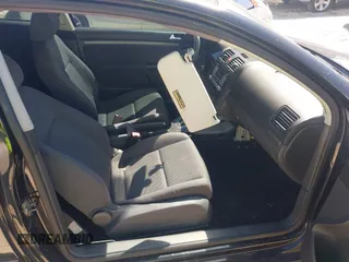 2007 Volkswagen Rabbit with VIN WVWBR71K27W089374, listed as a IAAI auction lot 41822996 with 141,533 mi miles. Bid and sale history available at carsss.com. Image 5.