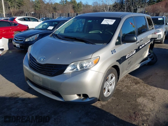 2015 Toyota Sienna L с VIN 5TDZK3DC6FS543494, выставлен на аукционе IAAI как лот 40984941 с пробегом 146 352 миль миль и . История ставок и продаж доступна на DreamBid. Изображение 17.