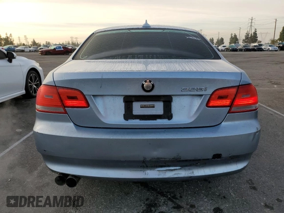 2009 BMW 3 Series 328i xDrive with VIN WBAWV53599P081307, listed as a Copart auction lot 86952404 with 175,556 mi miles and Salvage Title. Bid and sale history available at carsss.com. Image 6.