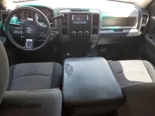 2011 Ram 2500 Big Horn z VIN 3D7TT2CT0BG557145, wystawiony jako Copart lot #56339365 z przebiegiem 197 590 mil mil oraz Szkoda całkowita • Salvage title. Historia ofert i sprzedaży dostępna na DreamBid. Obrazek 8.