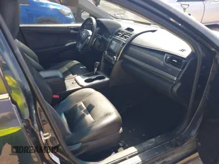 2014 Toyota Camry L with VIN 4T1BF1FK2EU817293, listed as a IAAI auction lot 41882906 with 189,719 mi miles. Bid and sale history available at carsss.com. Image 5.