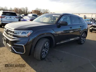 2021 Volkswagen Atlas SEL with VIN 1V2SE2CAXMC212580, listed as a Copart auction lot 79610504 with 47,071 mi miles and Salvage title. Bid and sale history available at DreamBid. Image 1.