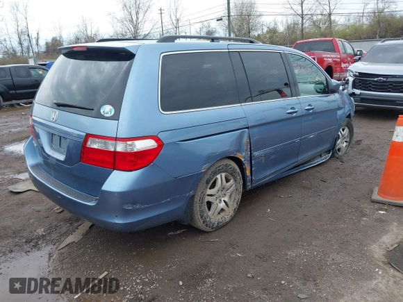 2007 Honda Odyssey EX with VIN 5FNRL38447B067235, listed as a IAAI auction lot 41899502 with 201,798 mi miles. Bid and sale history available at carsss.com. Image 4.
