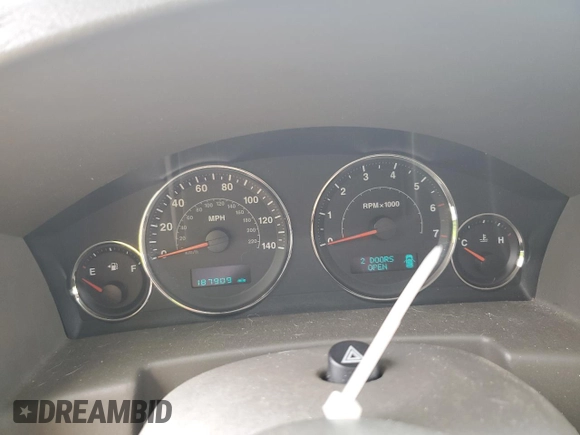 2007 Jeep Commander Sport with VIN 1J8HG48K27C510153, listed as a Copart auction lot 61045695 with 187,909 mi miles and Clean title. Bid and sale history available at DreamBid. Image 9.