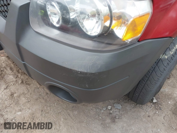 2005 Ford Escape XLS Value с VIN 1FMYU02ZX5KB43354, выставлен на аукционе IAAI как лот 42427019 с пробегом 139 910 миль миль и . История ставок и продаж доступна на DreamBid. Изображение 6.