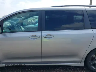 2011 Toyota Sienna SE with VIN 5TDXK3DC4BS152605, listed as a IAAI auction lot 42197758 with 202,829 mi miles and . Bid and sale history available at DreamBid. Image 14.