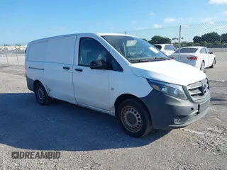 2017 Mercedes-Benz Metris Cargo z VIN WD3PG2EA3H3217098, wystawiony jako IAAI lot #41000078 z przebiegiem 114 579 mil mil oraz . Historia ofert i sprzedaży dostępna na DreamBid. Obrazek 1.