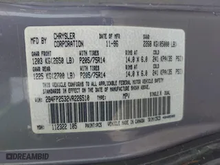 1997 Dodge Caravan with VIN 2B4FP2532VR226510, listed as a IAAI auction lot 42047305 with 1 mi miles. Bid and sale history available at carsss.com. Image 9.
