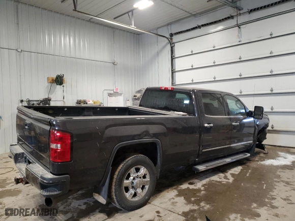 2015 GMC Sierra 2500HD SLT with VIN 1GT12ZE84FF533685, listed as a Copart auction lot 45465815 with 179,920 mi miles and Salvage Title. Bid and sale history available at carsss.com. Image 3.