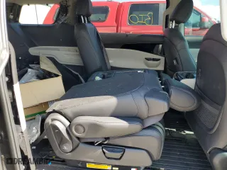 2023 Kia Carnival EX with VIN KNDNC5H31P6241873, listed as a Copart auction lot 46707495 with 33,871 mi miles and Salvage Title. Bid and sale history available at carsss.com. Image 11.