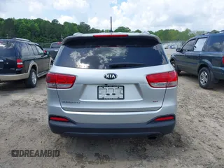 2017 Kia Sorento LX with VIN 5XYPG4A34HG265018, listed as a IAAI auction lot 42165365 with Not Provided miles. Bid and sale history available at carsss.com. Image 15.