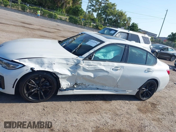 2020 BMW 3 Series 330i с VIN 3MW5R1J04L8B29799, выставлен на аукционе IAAI как лот 42124394 с пробегом 24 783 миль миль и . История ставок и продаж доступна на DreamBid. Изображение 14.