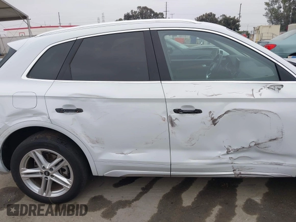2021 Audi Q5 Premium Plus z VIN WA1E2AFY5M2071265, wystawiony jako IAAI lot #42348388 z przebiegiem 25 924 mil mil oraz . Historia ofert i sprzedaży dostępna na DreamBid. Obrazek 22.