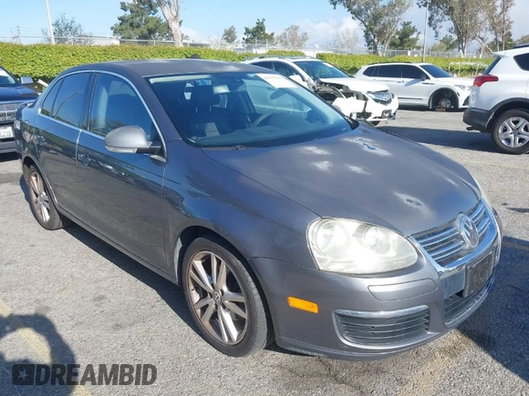 2005 Volkswagen Jetta 2.5L с VIN 3VWRG71K75M639246, выставлен на аукционе IAAI как лот 41937562 с пробегом 139 321 миль миль и . История ставок и продаж доступна на DreamBid. Изображение 1.