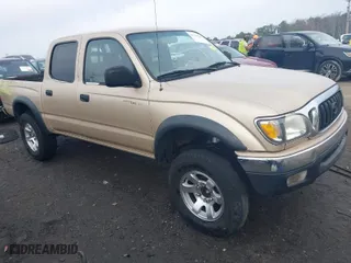 2001 Toyota Tacoma PreRunner with VIN 5TEGN92N11Z856759, listed as a IAAI auction lot 41716511 with NaN miles. Bid and sale history available at carsss.com. Image 1.