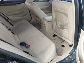 2015 BMW X1 sDrive28i with VIN WBAVM1C56FV314381, listed as a IAAI auction lot 41961245 with 68,182 mi miles. Bid and sale history available at carsss.com. Image 8.