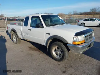 1999 Ford Ranger XLT with VIN 1FTZR15XXXPB39191, listed as a IAAI auction lot 41761384 with 179,624 mi miles. Bid and sale history available at carsss.com. Image 1.
