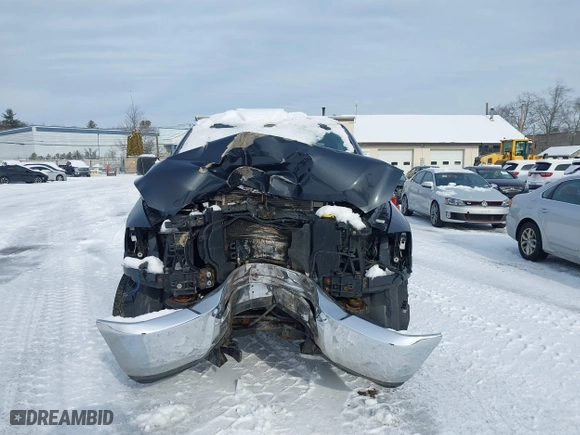 2014 Ram 2500 SLT with VIN 3C6TR5DT1EG252970, listed as a IAAI auction lot 41401215 with 118,992 mi miles. Bid and sale history available at carsss.com. Image 12.