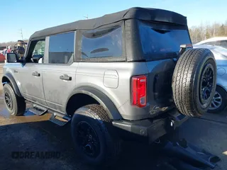 2024 Ford Bronco Big Bend z VIN 1FMDE7BH8RLA24276, wystawiony jako IAAI lot #41560223 z przebiegiem 17 330 mil mil oraz . Historia ofert i sprzedaży dostępna na DreamBid. Obrazek 3.