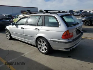 2003 BMW 3 Series 325xi with VIN WBAEP33403PF02178, listed as a Copart auction lot 74569114 with 201,557 mi miles and Clean Title. Bid and sale history available at carsss.com. Image 2.