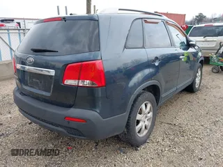 2011 Kia Sorento LX with VIN 5XYKT3A14BG082532, listed as a IAAI auction lot 41942275 with 199,525 mi miles and . Bid and sale history available at carsss.com. Image 4.