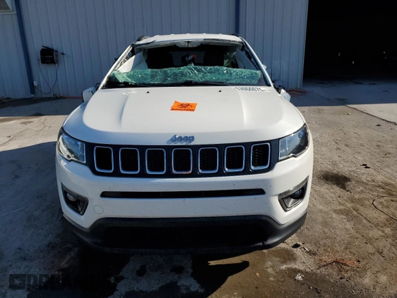 2018 Jeep Compass Altitude with VIN 3C4NJDBB8JT423289, listed as a Copart auction lot 53066075 with Not provided miles and Salvage title. Bid and sale history available at DreamBid. Image 5.