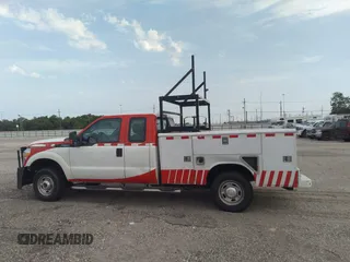 2016 Ford F-250 XL with VIN 1FD7X2B68GEC87426, listed as a IAAI auction lot 42014962 with 452,645 mi miles and . Bid and sale history available at DreamBid. Image 14.