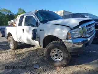 2001 Ford F-250 XL z VIN 1FTNX21F01EB06288, wystawiony jako IAAI lot #41986041 z przebiegiem 248 488 mil mil oraz . Historia ofert i sprzedaży dostępna na DreamBid. Obrazek 1.