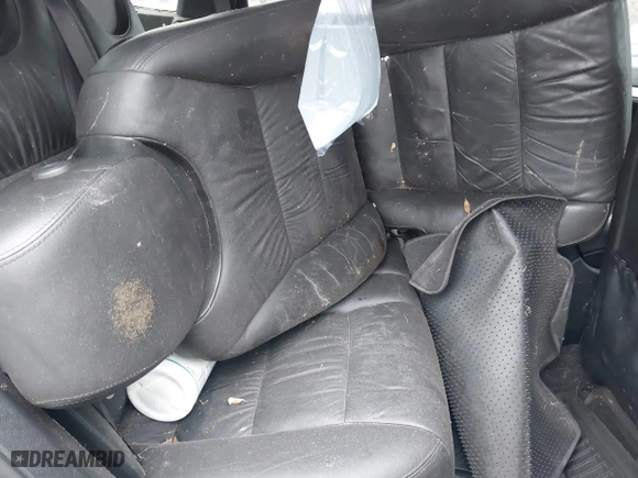 2008 Porsche Cayenne with VIN WP1AA29P58LA05720, listed as a IAAI auction lot 42037415 with 162,838 mi miles. Bid and sale history available at carsss.com. Image 8.