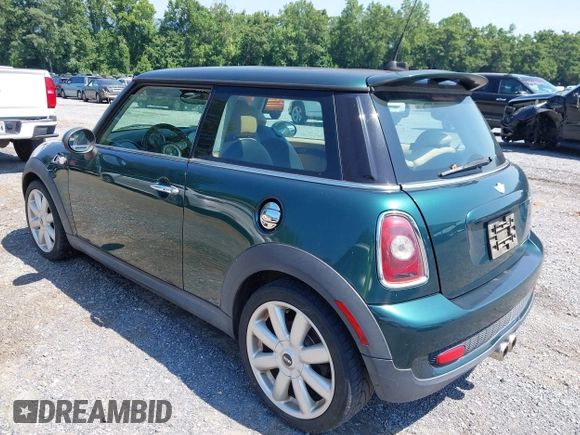 2007 MINI Hardtop S z VIN WMWMF73547TL83771, wystawiony jako IAAI lot #42683154 z przebiegiem 137 360 mil mil oraz . Historia ofert i sprzedaży dostępna na DreamBid. Obrazek 6.