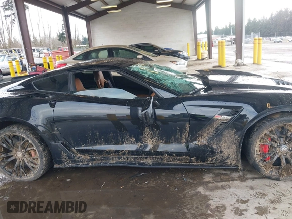 2015 Chevrolet Corvette Z06 3LZ with VIN 1G1YU2D67F5606353, listed as a IAAI auction lot 41500987 with 20,876 mi miles. Bid and sale history available at carsss.com. Image 13.