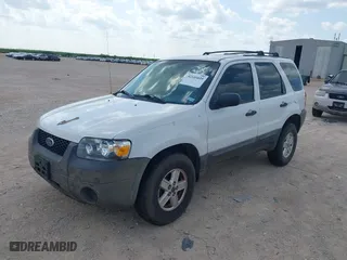 2007 Ford Escape XLS with VIN 1FMYU02Z47KA91948, listed as a IAAI auction lot 42105835 with 144,605 mi miles. Bid and sale history available at carsss.com. Image 2.
