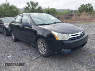 2011 Ford Focus SE with VIN 1FAHP3FN5BW110132, listed as a IAAI auction lot 41927998 with 175,045 mi miles. Bid and sale history available at carsss.com. Image 1.