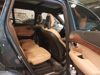 2018 Volvo XC90 Inscription with VIN YV4A22PLXJ1344826, listed as a IAAI auction lot 41663313 with 93,227 mi miles. Bid and sale history available at carsss.com. Image 8.