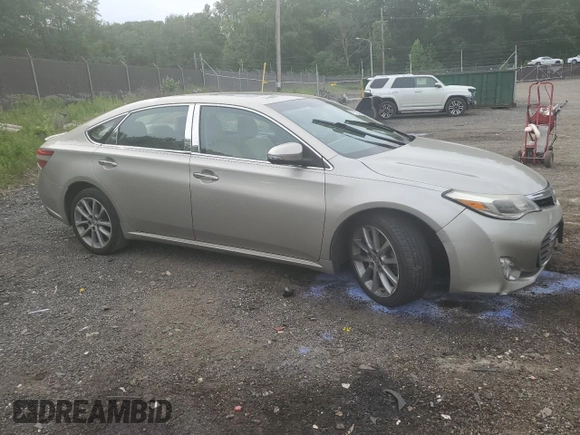 2014 Toyota Avalon Limited z VIN 4T1BK1EB7EU079438, wystawiony jako Copart lot #56710265 z przebiegiem 132 762 mil mil oraz Szkoda całkowita • Salvage title. Historia ofert i sprzedaży dostępna na DreamBid. Obrazek 4.