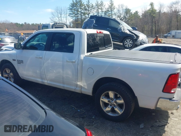 2019 Ram 1500 Big Horn z VIN 1C6RR7LT6KS689861, wystawiony jako IAAI lot #41995921 z przebiegiem 82 409 mil mil oraz . Historia ofert i sprzedaży dostępna na DreamBid. Obrazek 14.