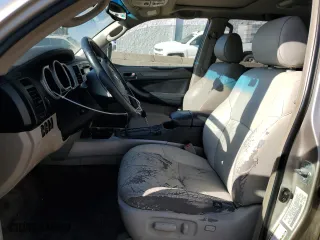 2004 Toyota 4Runner Limited with VIN JTEBU17R040040104, listed as a Copart auction lot 52652655 with 129,617 mi miles and Salvage Title. Bid and sale history available at carsss.com. Image 7.