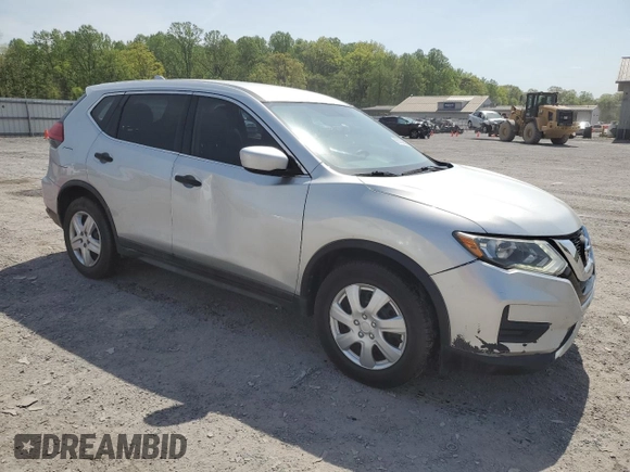 2017 Nissan Rogue S with VIN KNMAT2MT3HP564921, listed as a Copart auction lot 55109565 with 147,789 mi miles and Clean Title. Bid and sale history available at DreamBid. Image 4.